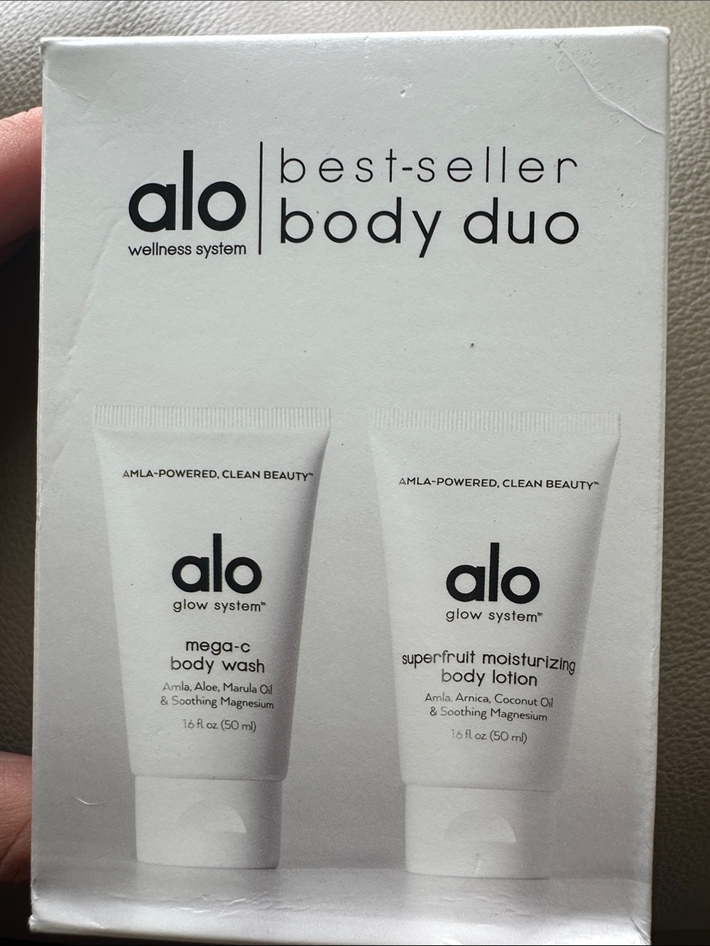 ALO Yoga White Best-Seller Body Duo